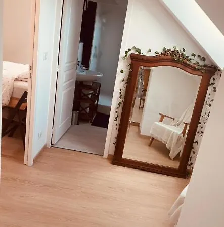 La Maison Des Ifs Paon 3* Mamers