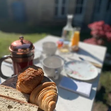 La Maison Des Ifs Paon Guest house